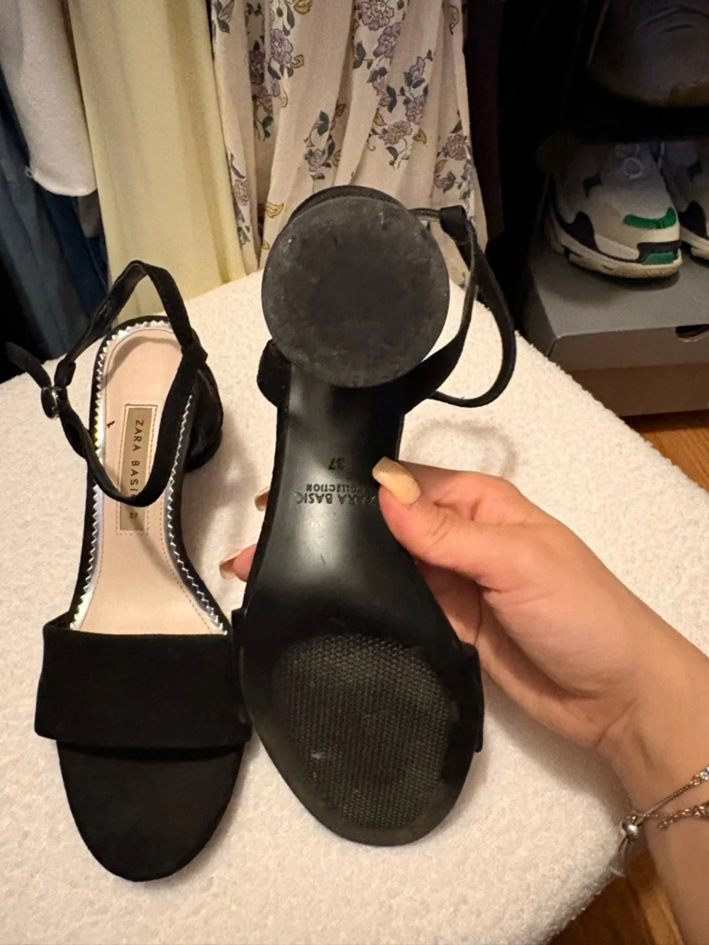ZARA Black Suede Ankle-Strap Sandals 2.5” heel - Women - Picture 4 of 8